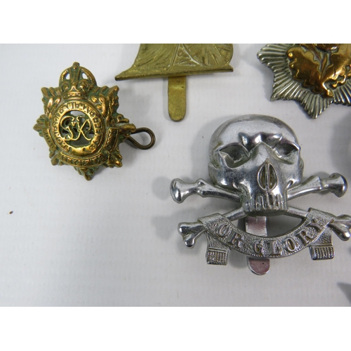 132 - Selection of WW1 and WW2 Military cap badges Button guard and Belt buckle etc.