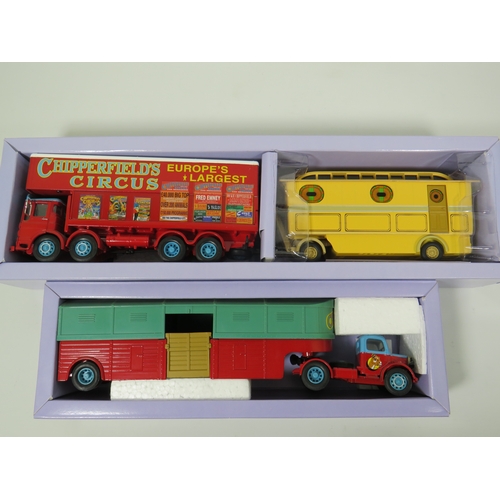 1010 - Two Corgi Classics Chipperfield's Circus Die Cast 1:50 Scale Models of a Bedford O Articulated Horse... 