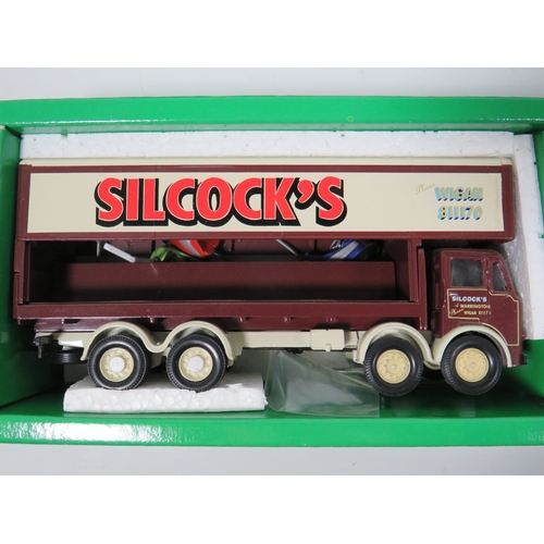 1011 - Two Corgi Classics Die Cast 1:50 Scale Showmans truck models of Leyland Dodgem Truck and Caravan set... 