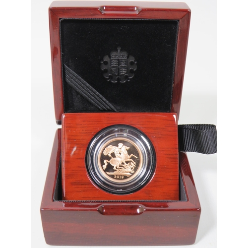 207 - Royal Mint 2019 Gold Proof Sovereign, Limited edition 2865/9,500, Comes complete with attractive Pol... 