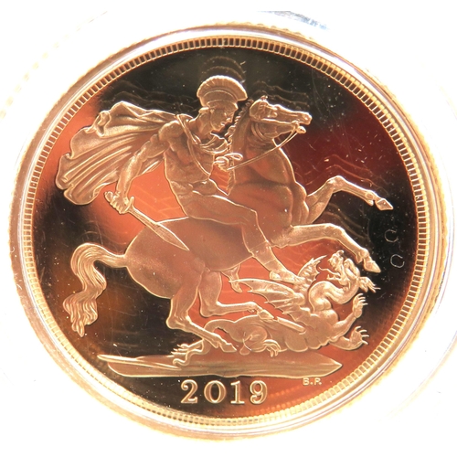 207 - Royal Mint 2019 Gold Proof Sovereign, Limited edition 2865/9,500, Comes complete with attractive Pol... 