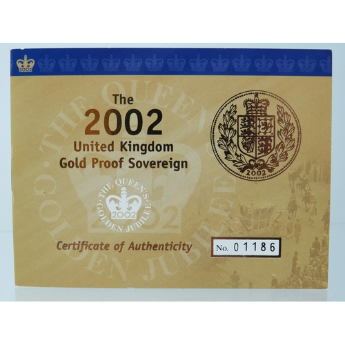 211 - Royal Mint 2002 Gold Proof Sovereign, Limited edition 01186/12,500 Comes complete with display box w... 