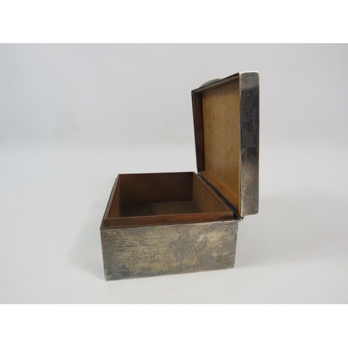 149 - Birmingham 1924 Sterling silver cigarette box with wooden lining, 4 3/4