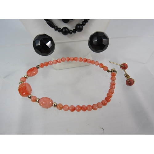 164 - Mixed jewellery lot to include a Coral bracelet with 9ct gold clasp, a pair of 9ct gold coral earrin... 