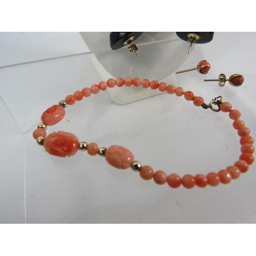 164 - Mixed jewellery lot to include a Coral bracelet with 9ct gold clasp, a pair of 9ct gold coral earrin... 