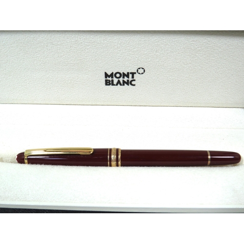 262 - Mont Blanc Gold coated Meisterstuck Classique Pen. Model number M163  Serial number JR1322755  Has  ... 