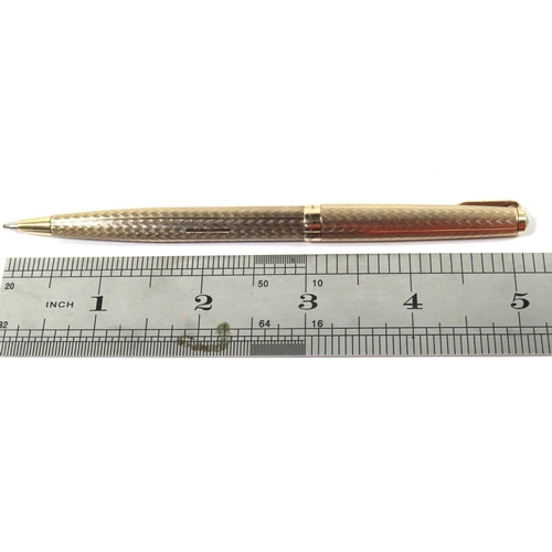 263 - Parker Roller pen with 9ct Yellow Gold Case (case weight 15.3g) In working order. No case or papers ... 