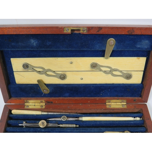 289 - Vintage Technical Drawing set by Rowney of London in very good and complete condition.  See photos