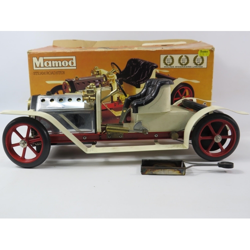 1051 - Mamod Steam Roadster SA1 car come with original box (box in tatty condition but model is all good).