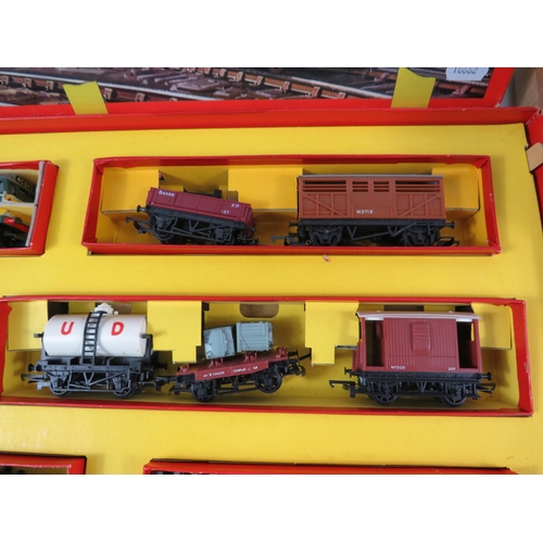 1058 - Vintage Triang 00 gauge Freightmaster electric train set and P4-5 Power controller.