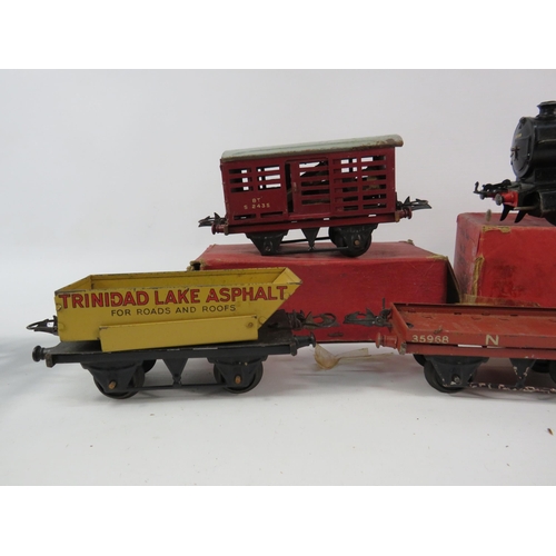 1060 - Vintage Hornby 0 Gauge No 50 Locomotive and a various wagons.