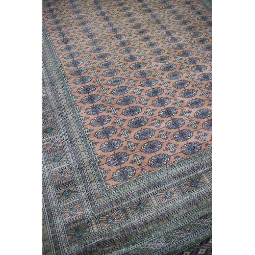 901 - Good Quality silk feel rug with tasselled edges, Eastern Style Geometric design  Measures approx 118... 