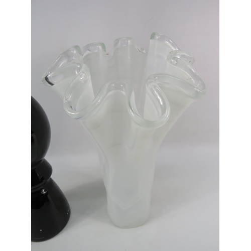 192 - Large Murano Vetro Eseguito Secondo ruffled art glass vase and a large black spindle shaped art glas... 