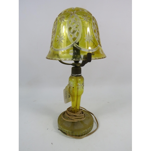 353 - A Bohemian Crystal glass yellow cut to clear table lamp (would require rewiring) 12