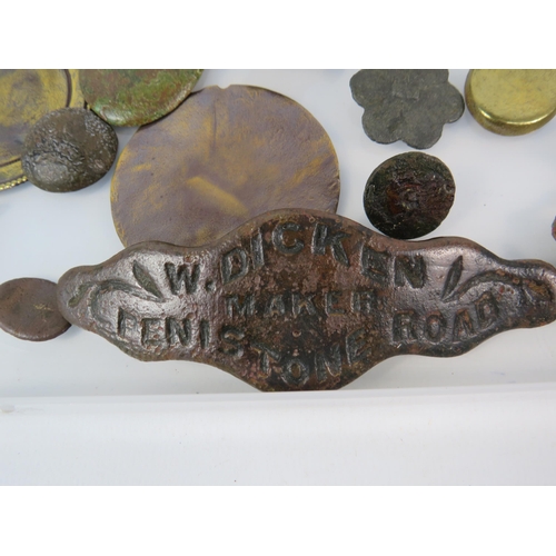 362 - Various antique metal detecting finds relating to horse harness/saddlery including one piece with lo... 