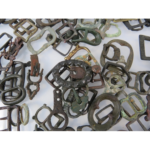 365 - Very large selection of antique metal detecting find buckles.