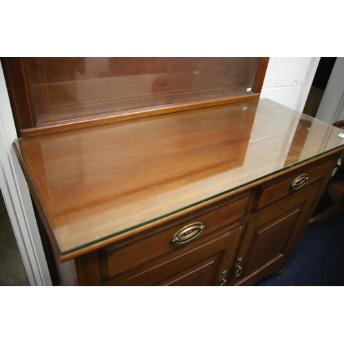 1224 - Vintage Early 20th Century washstand with glass topp and brass towel rail. Very good condition. Meas... 