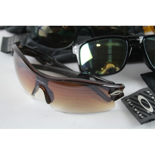 403 - Collection of Designer Oakley Sunglasses Inc Cases  x 5 2306079