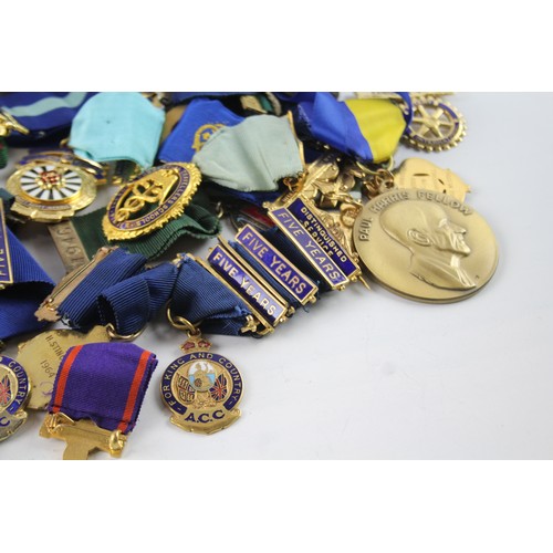 424 - Jewels / Medals Inc ROAB Rotary Club Oddfellows Vintage Enamel Etc Joblot 2306233