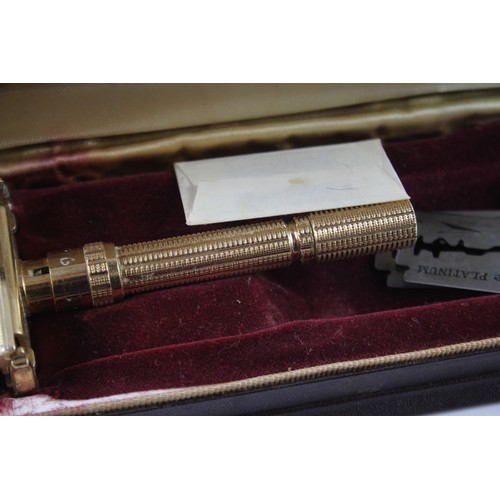 429 - Vintage Boxed Gold Plated Gillette Adjustable Razor 701418