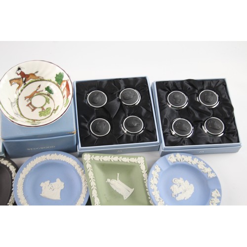 443 - Wedgwood Assorted Jasperware Inc Boxed, Black, Blue & White Joblot 701153