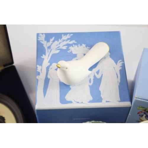 465 - Wedgwood Collectables Inc Boxed Egg Etc x 4 575166