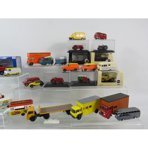 1076 - Large selection of mainly Oxford diecast vehicles including caravans etc.