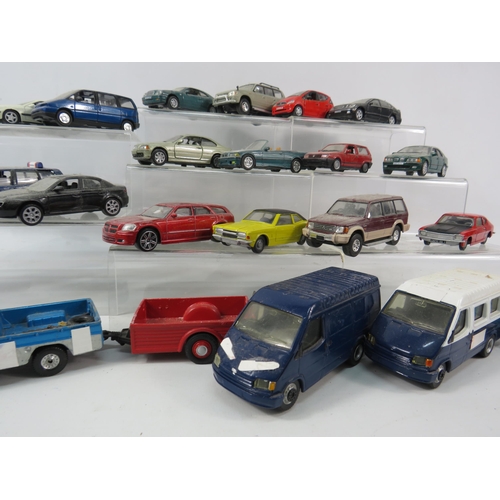 1079 - Twenty Four various diecast vehicles, Corgi, Maisto, Solido, Del Prado etc.