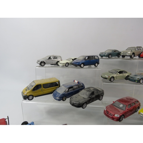 1079 - Twenty Four various diecast vehicles, Corgi, Maisto, Solido, Del Prado etc.