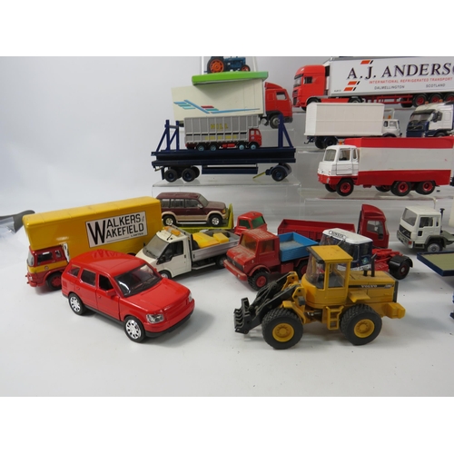 1080 - Two trays of various diecast vehicles lorries, trailers, cars etc.