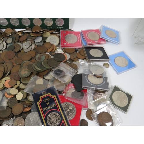 296 - Large amount of mostly UK copper and Cupro Crowns plus other collectable coins .  Total weight appro... 