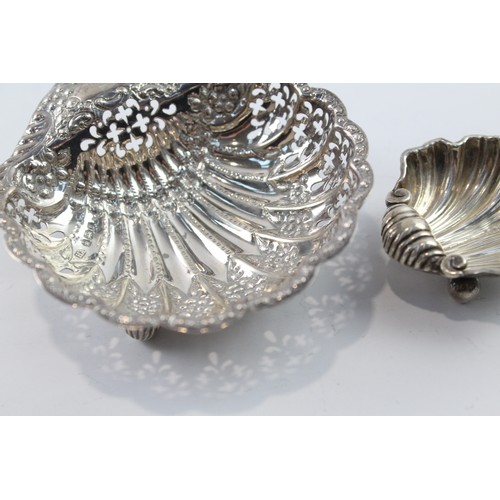 507 - 3 x Antique / Vintage .925 Sterling Silver Dishes Inc Condiment, Shell Form 60g 2331310