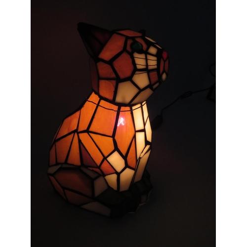 557 - Tiffany style cat table lamp, 11