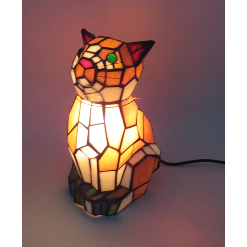 557 - Tiffany style cat table lamp, 11