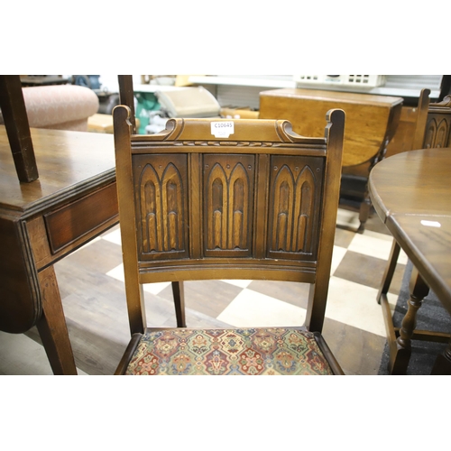 1249 - Lovely small but extending Gate leg table by Jaycee furniture ltd,  which comes with Four Smart upho... 