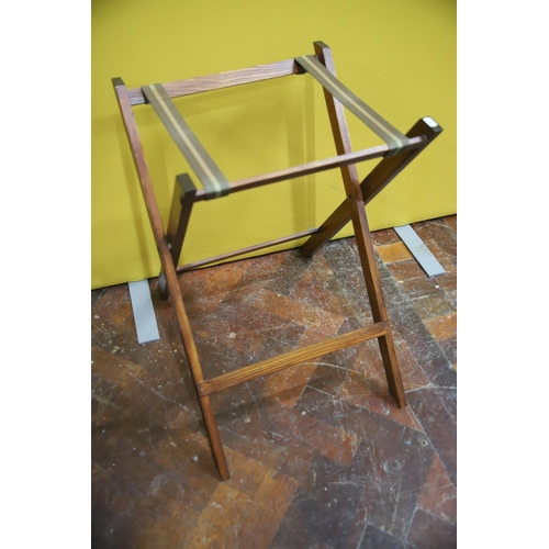 981 - Folding stand plus Butler's Tray. H:24 inches tall. See photos..