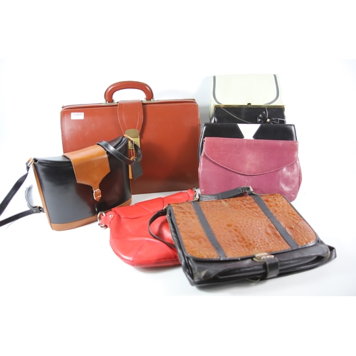 2022 - Selection of leather bags and handbags, see photos