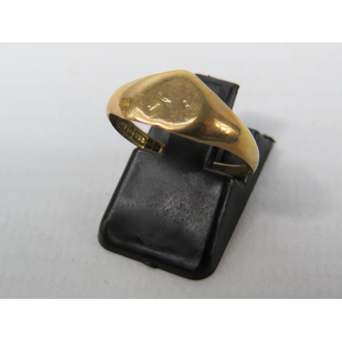 380 - Vintage 9ct Gold heart shaped signet ring, Size N. 1.6 grams