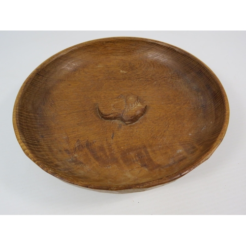 399 - Lovely Hand carved nut bowl with Labrador dog head to the centre (Labradorman) 7 3/4