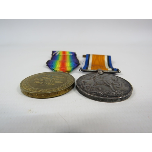 585 - Two WW1 medals awarded to 44928 Pte W.H. Lincker Essex Reg. 683763