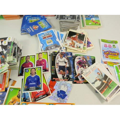 589 - Large selection of Football trading cards, Match Attax, Shoot Out, Adrenalyn XL etc.