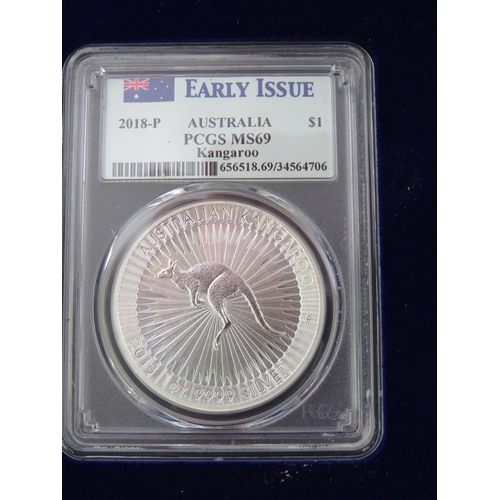 338 - Danbury Mint Early Issue USA silver dollar set of Three Coins set in a wooden display case with lock... 