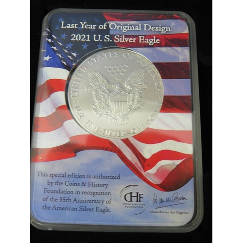 339 - Two 2021 US Silver Eagles of .999 Silver set in a PVC and Velvet lined display case. Each coin weigh... 