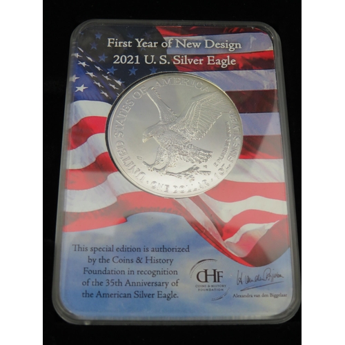 339 - Two 2021 US Silver Eagles of .999 Silver set in a PVC and Velvet lined display case. Each coin weigh... 