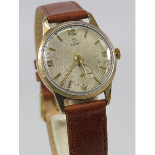 266a - Rolex Tudor 1940s /50s mens 9ct gold watch with subsidiary dial on a leather strap. In running order