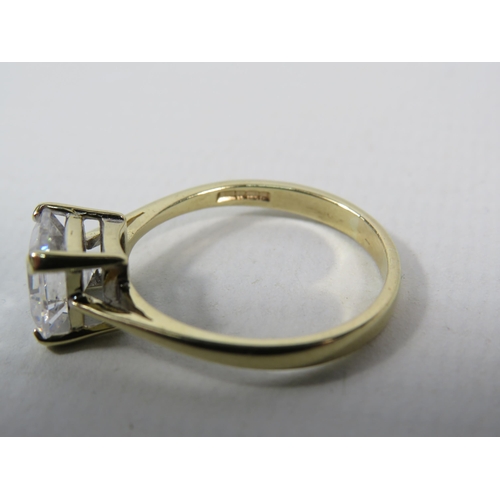 274a - 9ct Yellow Gold 8mm square Cubic Zirconia set ring, size T.5. 3.8grams.