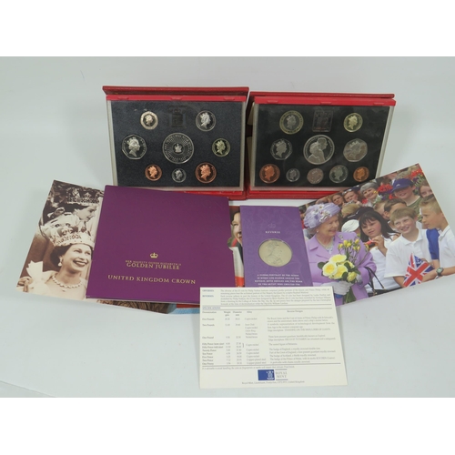 822 - Two Royal Mint Coin sets from 1993 & 1997 plus a mint QEII UK Crown. See photos.