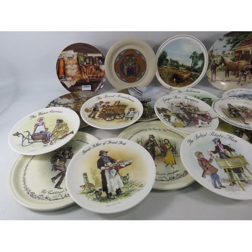 671 - Large selection of various collectors plates, Wedgwood, Royal Doulton, Hornsea etc