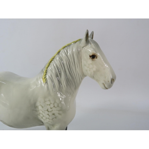 689 - Beswick Grey 818 shire mare.