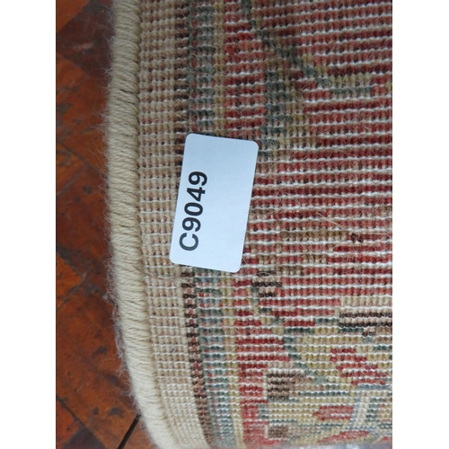 783 - Small hearth rug which measures approx 66 x 42 inches. Clean condition see photos.